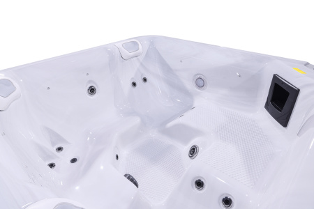 Гидромассажный спа бассейн NordicSpa Khel (Хель)