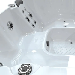 Гидромассажный спа бассейн Ловиа L506