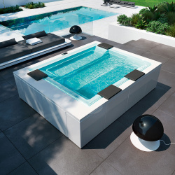 Переливной spa бассейн с водосливом Treesse Zen Active SP1